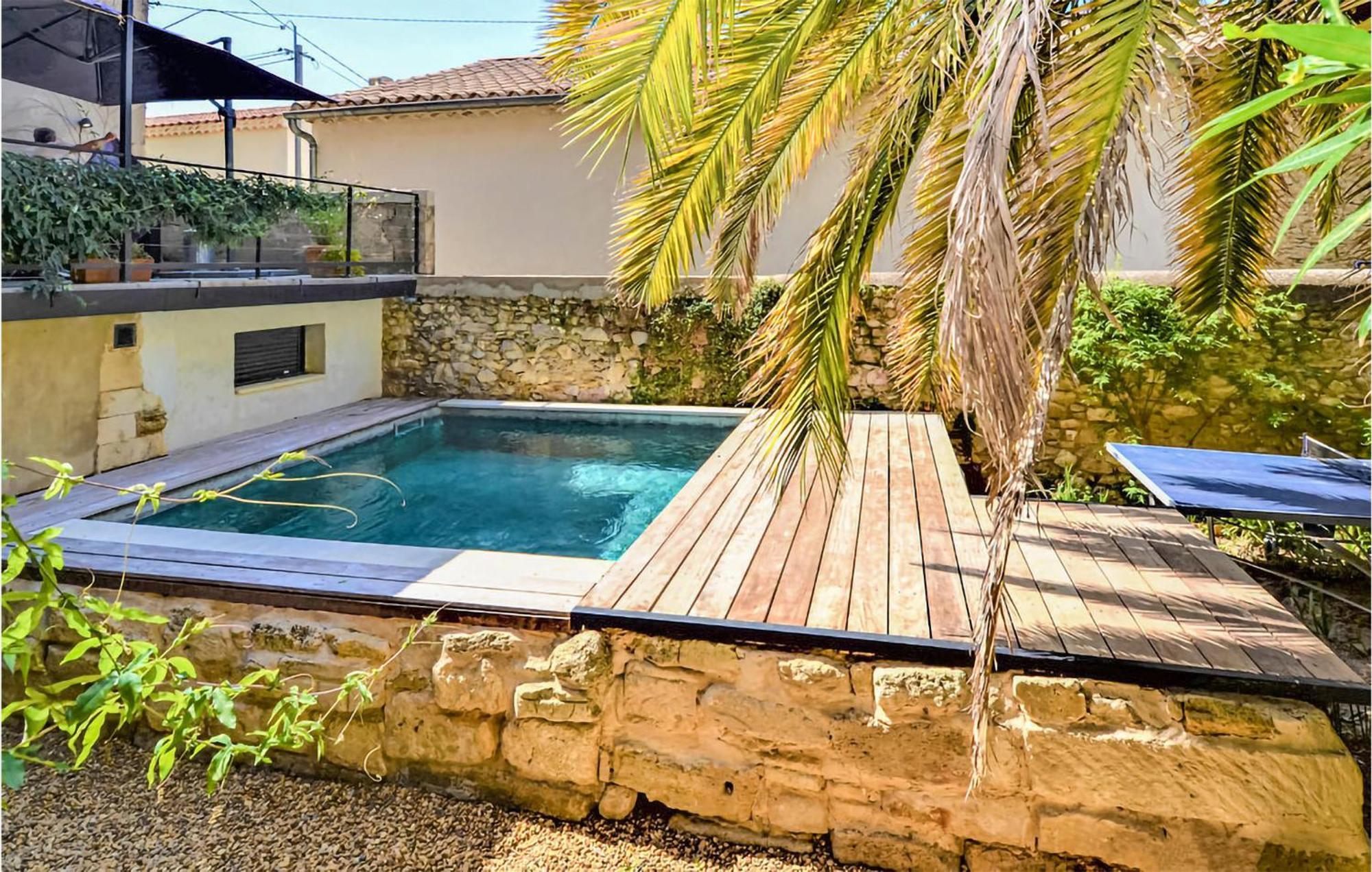 Awesome Apartment In Pujaut With Swimming Pool Exteriér fotografie